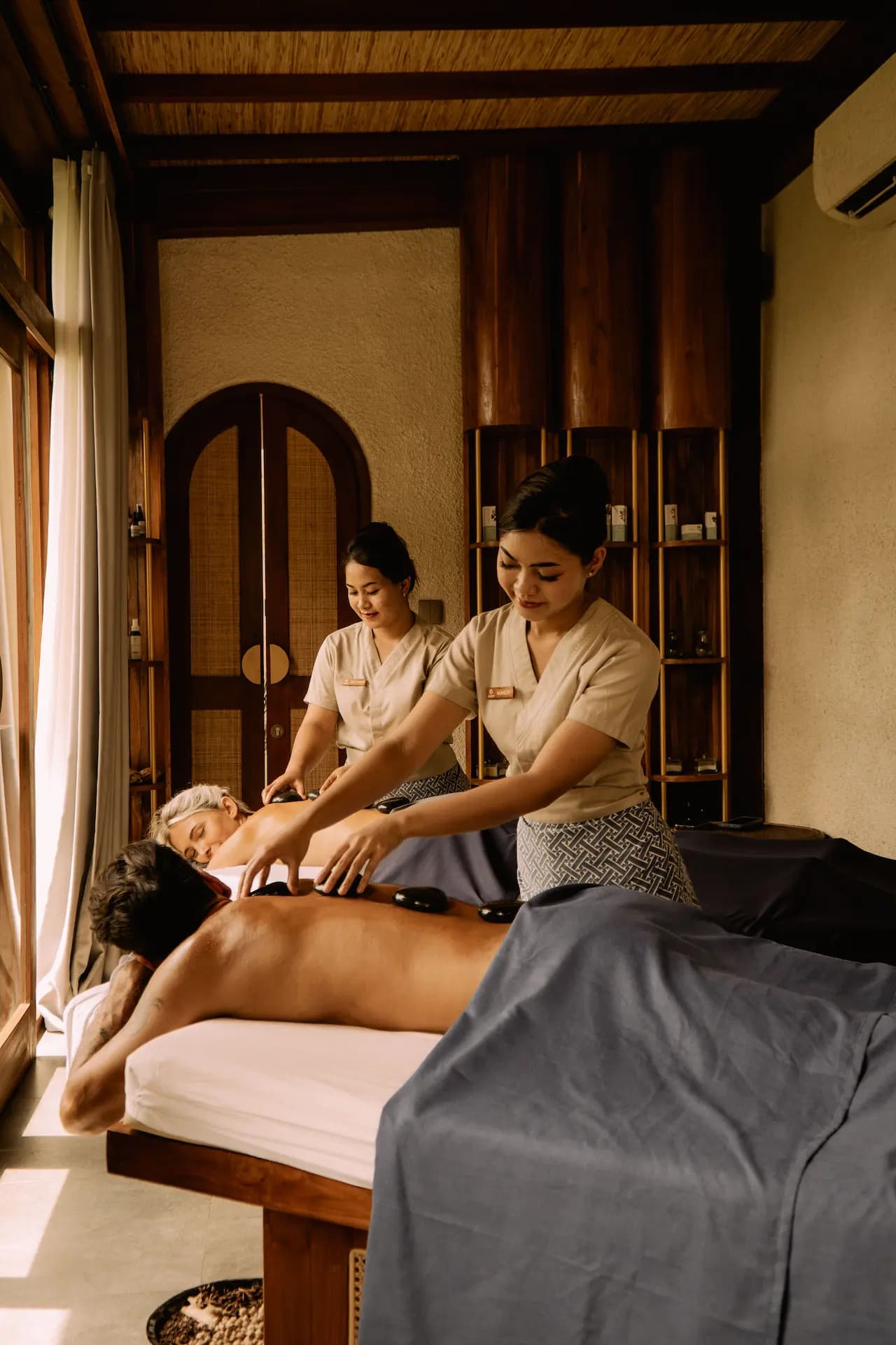 Hot Stone Therapy for Couples