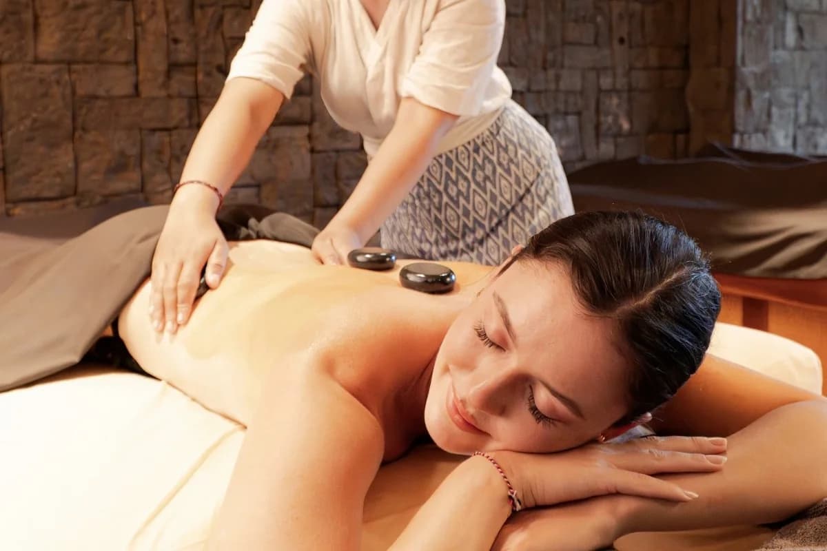 Powerful Benefits of Hot Stone Massage You Can Experience in Bali