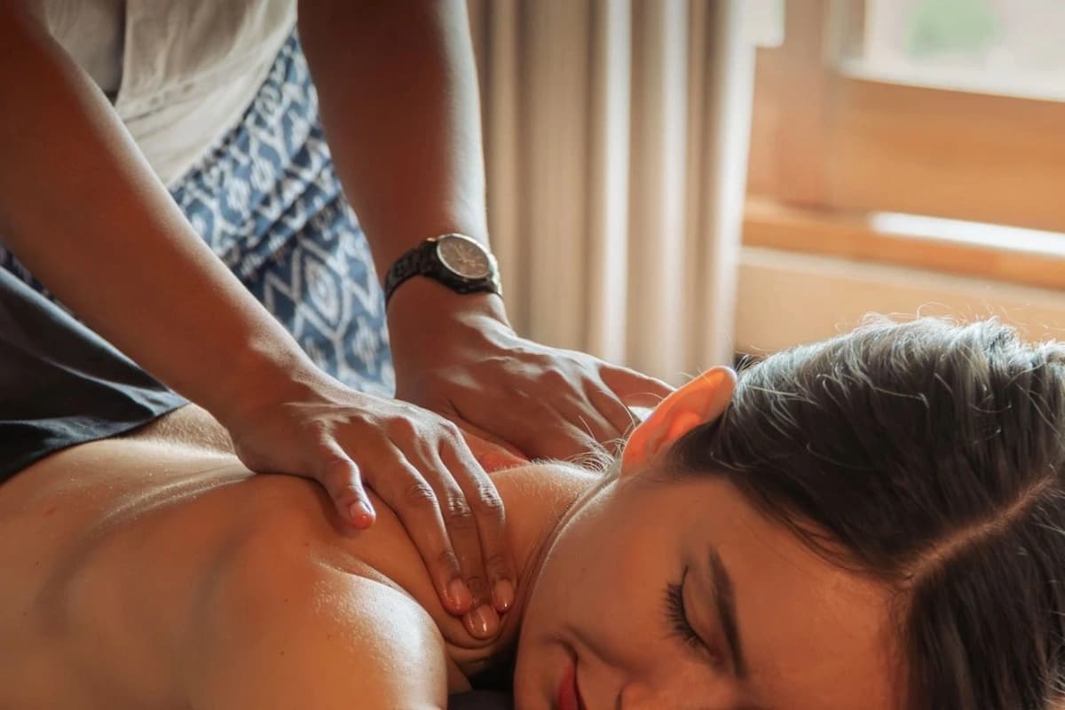 How Reflexology Improves Health: Natural Healing Through Pressure Point Therapy