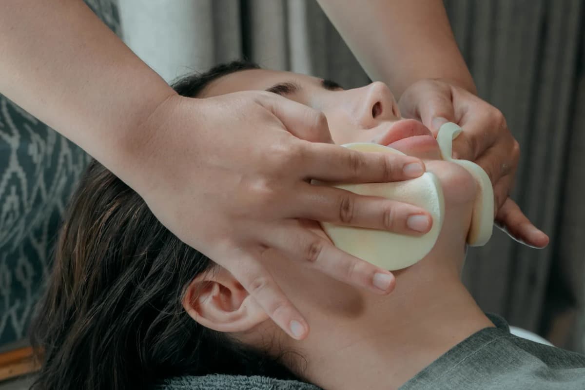 Facial Massage Benefits for Skin and Relaxation: A Complete Guide for Bali Travelers